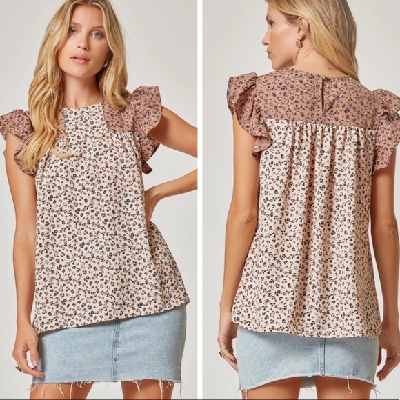 Tops - Full Size Run Ditzy Floral Flutter Sleeve Top